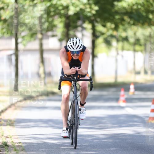 11.08.2024 - GEWOBA Citytriathlon Bremen H.Heesch http://msf.ph/oto/6798943 11.08.2024 11:55:48 Laufen  meine-sportfotos.de