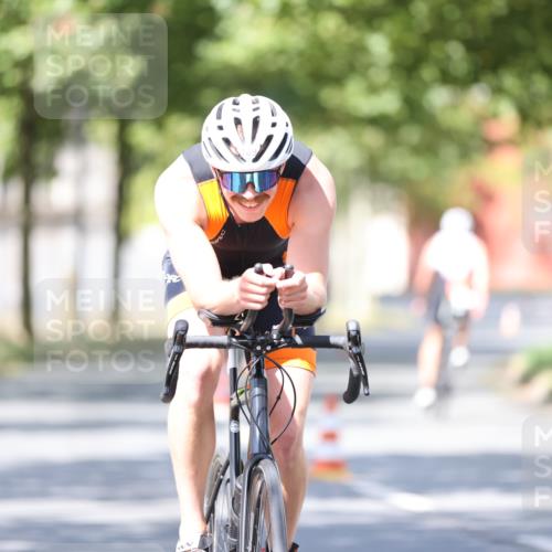 11.08.2024 - GEWOBA Citytriathlon Bremen H.Heesch http://msf.ph/oto/6798995 11.08.2024 11:55:49 Laufen  meine-sportfotos.de