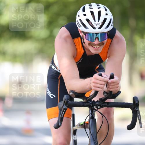 11.08.2024 - GEWOBA Citytriathlon Bremen H.Heesch http://msf.ph/oto/6799016 11.08.2024 11:55:49 Laufen  meine-sportfotos.de
