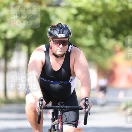 11.08.2024 - GEWOBA Citytriathlon Bremen H.Heesch http://msf.ph/oto/6799033 11.08.2024 11:55:59 Laufen  meine-sportfotos.de