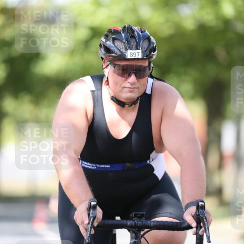 11.08.2024 - GEWOBA Citytriathlon Bremen H.Heesch http://msf.ph/oto/6799042 11.08.2024 11:55:59 Laufen  meine-sportfotos.de