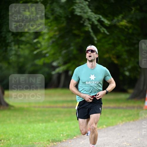 25.08.2024 - 20. Blankeneser Heldenlauf Dr. Thomas Lammeyer http://msf.ph/oto/6805743 25.08.2024 10:03:56 Laufen  meine-sportfotos.de