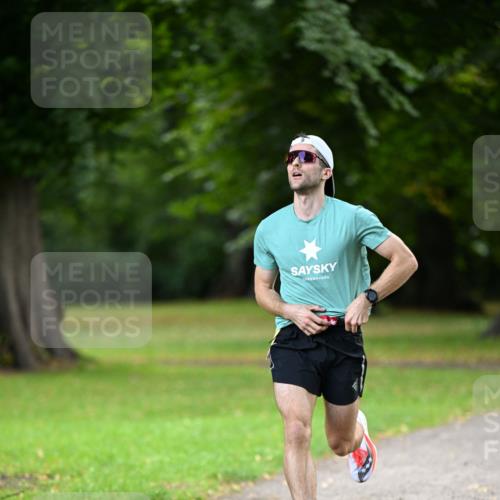 25.08.2024 - 20. Blankeneser Heldenlauf Dr. Thomas Lammeyer http://msf.ph/oto/6805745 25.08.2024 10:03:56 Laufen  meine-sportfotos.de