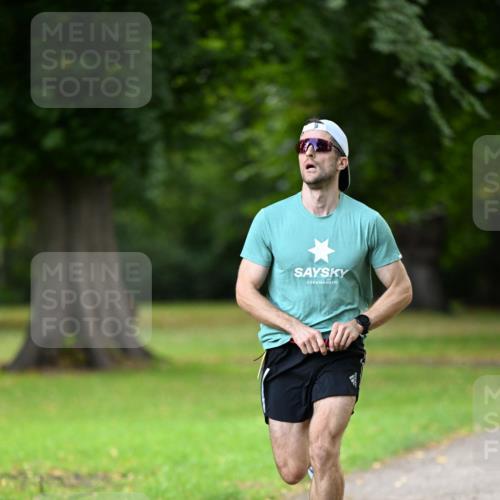 25.08.2024 - 20. Blankeneser Heldenlauf Dr. Thomas Lammeyer http://msf.ph/oto/6805748 25.08.2024 10:03:57 Laufen  meine-sportfotos.de
