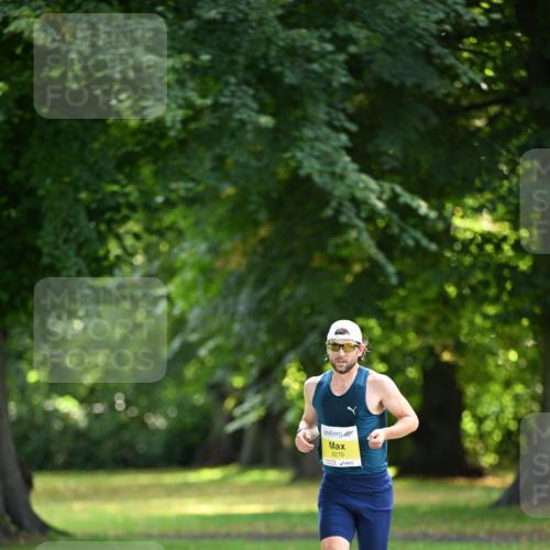 25.08.2024 - 20. Blankeneser Heldenlauf Dr. Thomas Lammeyer http://msf.ph/oto/6805766 25.08.2024 10:05:15 Laufen 6270 meine-sportfotos.de