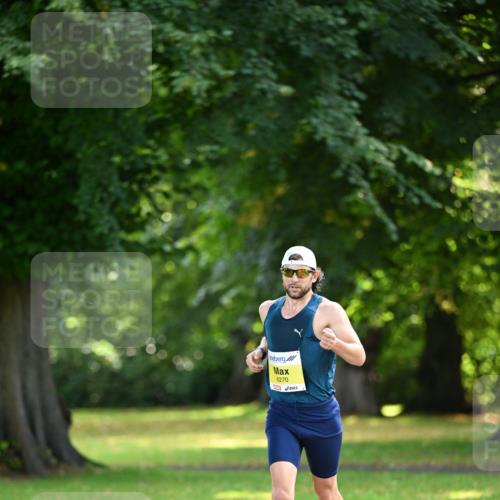 25.08.2024 - 20. Blankeneser Heldenlauf Dr. Thomas Lammeyer http://msf.ph/oto/6805770 25.08.2024 10:05:16 Laufen 6270 meine-sportfotos.de