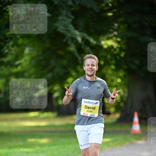 25.08.2024 - 20. Blankeneser Heldenlauf Dr. Thomas Lammeyer http://msf.ph/oto/6805792 25.08.2024 10:05:34 Laufen 6284 meine-sportfotos.de