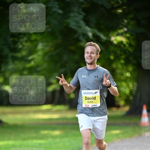 25.08.2024 - 20. Blankeneser Heldenlauf Dr. Thomas Lammeyer http://msf.ph/oto/6805794 25.08.2024 10:05:34 Laufen 6284 meine-sportfotos.de