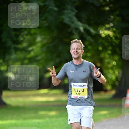 25.08.2024 - 20. Blankeneser Heldenlauf Dr. Thomas Lammeyer http://msf.ph/oto/6805795 25.08.2024 10:05:34 Laufen 6284 meine-sportfotos.de