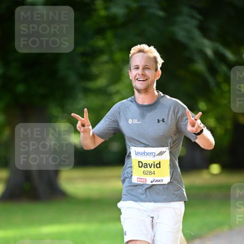 25.08.2024 - 20. Blankeneser Heldenlauf Dr. Thomas Lammeyer http://msf.ph/oto/6805800 25.08.2024 10:05:35 Laufen 6284 meine-sportfotos.de