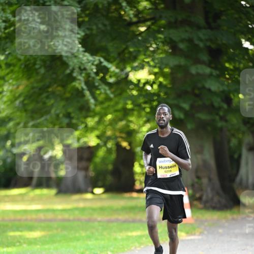 25.08.2024 - 20. Blankeneser Heldenlauf Dr. Thomas Lammeyer http://msf.ph/oto/6805806 25.08.2024 10:06:03 Laufen 6208 meine-sportfotos.de
