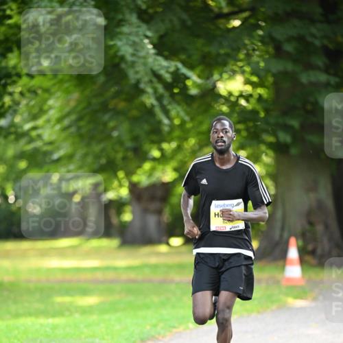 25.08.2024 - 20. Blankeneser Heldenlauf Dr. Thomas Lammeyer http://msf.ph/oto/6805811 25.08.2024 10:06:04 Laufen 620 meine-sportfotos.de
