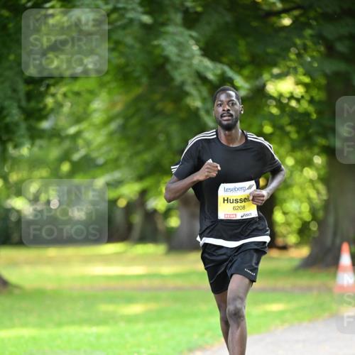 25.08.2024 - 20. Blankeneser Heldenlauf Dr. Thomas Lammeyer http://msf.ph/oto/6805815 25.08.2024 10:06:04 Laufen 6208 meine-sportfotos.de