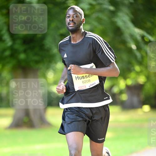 25.08.2024 - 20. Blankeneser Heldenlauf Dr. Thomas Lammeyer http://msf.ph/oto/6805824 25.08.2024 10:06:05 Laufen 6208 meine-sportfotos.de