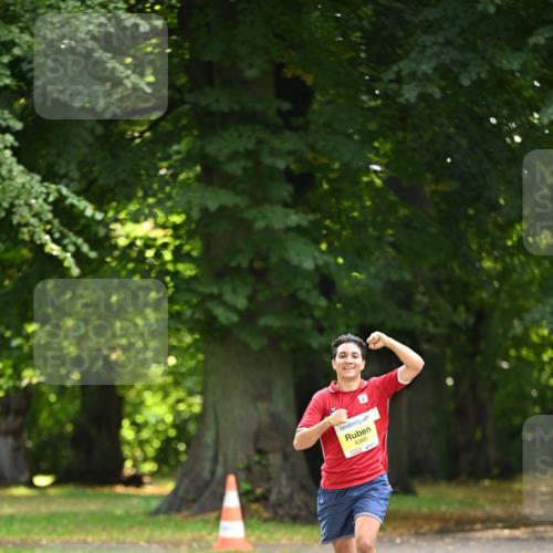 25.08.2024 - 20. Blankeneser Heldenlauf Dr. Thomas Lammeyer http://msf.ph/oto/6805844 25.08.2024 10:07:05 Laufen 6389 meine-sportfotos.de