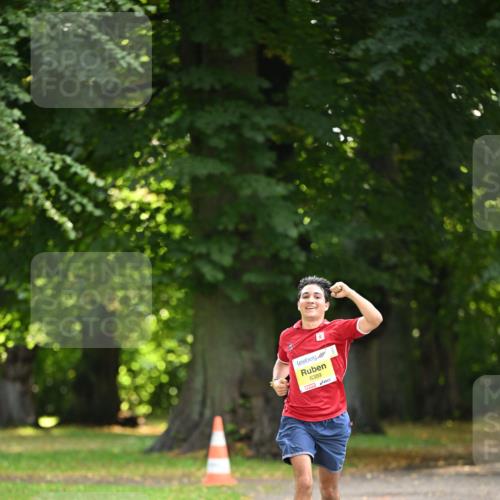 25.08.2024 - 20. Blankeneser Heldenlauf Dr. Thomas Lammeyer http://msf.ph/oto/6805847 25.08.2024 10:07:06 Laufen 6389 meine-sportfotos.de
