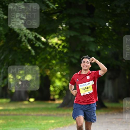 25.08.2024 - 20. Blankeneser Heldenlauf Dr. Thomas Lammeyer http://msf.ph/oto/6805852 25.08.2024 10:07:07 Laufen 6389 meine-sportfotos.de
