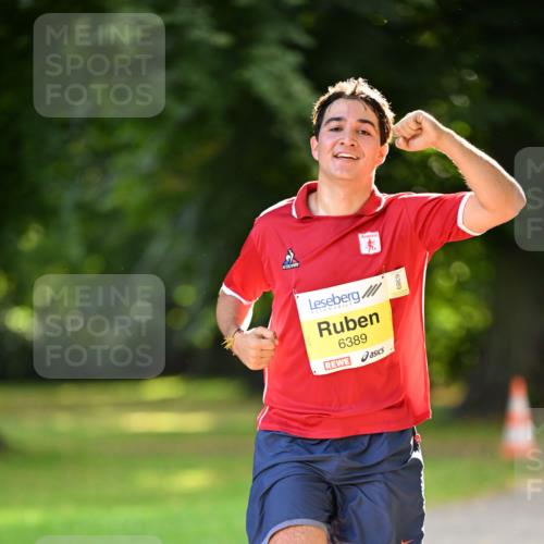 25.08.2024 - 20. Blankeneser Heldenlauf Dr. Thomas Lammeyer http://msf.ph/oto/6805868 25.08.2024 10:07:09 Laufen 6389 meine-sportfotos.de