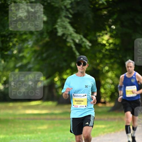 25.08.2024 - 20. Blankeneser Heldenlauf Dr. Thomas Lammeyer http://msf.ph/oto/6805879 25.08.2024 10:07:25 Laufen 6504 meine-sportfotos.de