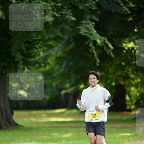 25.08.2024 - 20. Blankeneser Heldenlauf Dr. Thomas Lammeyer http://msf.ph/oto/6805923 25.08.2024 10:07:40 Laufen 6228 meine-sportfotos.de