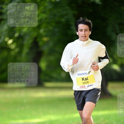 25.08.2024 - 20. Blankeneser Heldenlauf Dr. Thomas Lammeyer http://msf.ph/oto/6805940 25.08.2024 10:07:42 Laufen 6228 meine-sportfotos.de