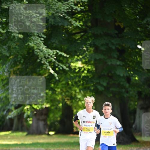 25.08.2024 - 20. Blankeneser Heldenlauf Dr. Thomas Lammeyer http://msf.ph/oto/6805961 25.08.2024 10:08:02 Laufen 24, 6458, 6442 meine-sportfotos.de