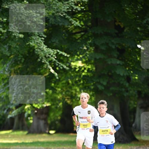 25.08.2024 - 20. Blankeneser Heldenlauf Dr. Thomas Lammeyer http://msf.ph/oto/6805962 25.08.2024 10:08:02 Laufen 6458, 6442 meine-sportfotos.de