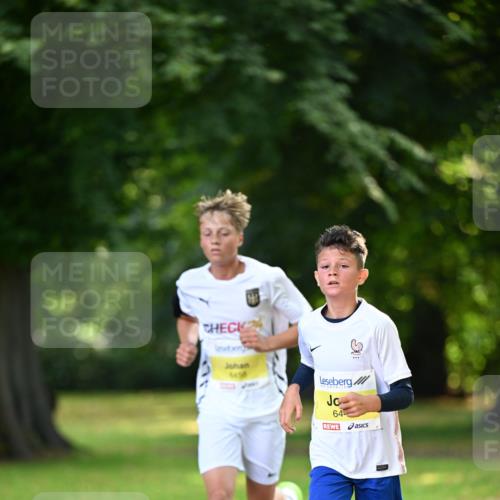 25.08.2024 - 20. Blankeneser Heldenlauf Dr. Thomas Lammeyer http://msf.ph/oto/6805977 25.08.2024 10:08:05 Laufen 64 meine-sportfotos.de