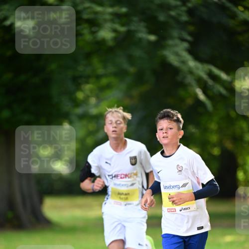 25.08.2024 - 20. Blankeneser Heldenlauf Dr. Thomas Lammeyer http://msf.ph/oto/6805978 25.08.2024 10:08:05 Laufen 3458 meine-sportfotos.de