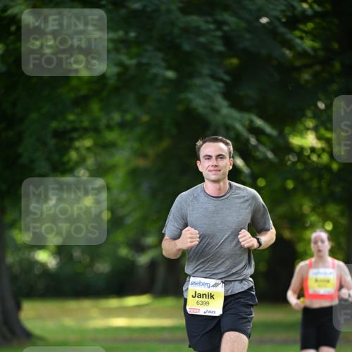25.08.2024 - 20. Blankeneser Heldenlauf Dr. Thomas Lammeyer http://msf.ph/oto/6805997 25.08.2024 10:09:16 Laufen 6399 meine-sportfotos.de