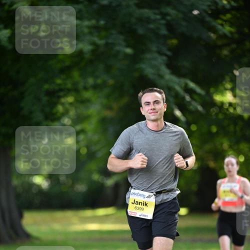 25.08.2024 - 20. Blankeneser Heldenlauf Dr. Thomas Lammeyer http://msf.ph/oto/6805998 25.08.2024 10:09:16 Laufen 6399 meine-sportfotos.de