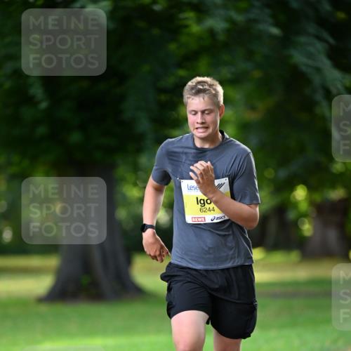 25.08.2024 - 20. Blankeneser Heldenlauf Dr. Thomas Lammeyer http://msf.ph/oto/6806072 25.08.2024 10:09:46 Laufen 6244 meine-sportfotos.de