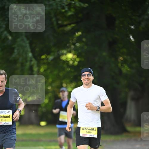 25.08.2024 - 20. Blankeneser Heldenlauf Dr. Thomas Lammeyer http://msf.ph/oto/6806144 25.08.2024 10:10:47 Laufen 6412, 6410 meine-sportfotos.de