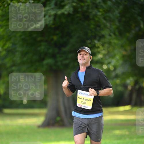 25.08.2024 - 20. Blankeneser Heldenlauf Dr. Thomas Lammeyer http://msf.ph/oto/6806166 25.08.2024 10:10:52 Laufen 6008 meine-sportfotos.de