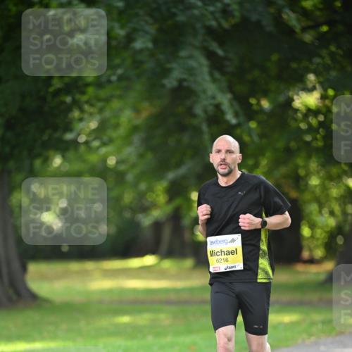 25.08.2024 - 20. Blankeneser Heldenlauf Dr. Thomas Lammeyer http://msf.ph/oto/6806179 25.08.2024 10:11:01 Laufen 6216 meine-sportfotos.de