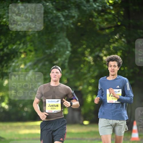 25.08.2024 - 20. Blankeneser Heldenlauf Dr. Thomas Lammeyer http://msf.ph/oto/6806233 25.08.2024 10:11:29 Laufen 6354, 6141 meine-sportfotos.de