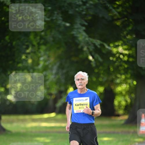 25.08.2024 - 20. Blankeneser Heldenlauf Dr. Thomas Lammeyer http://msf.ph/oto/6806305 25.08.2024 10:12:09 Laufen 6173 meine-sportfotos.de