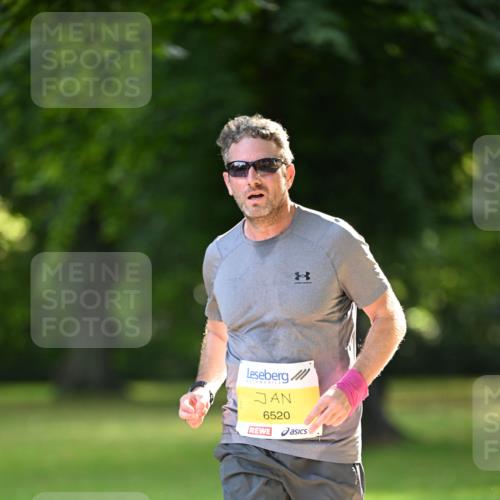 25.08.2024 - 20. Blankeneser Heldenlauf Dr. Thomas Lammeyer http://msf.ph/oto/6806364 25.08.2024 10:12:34 Laufen 6520 meine-sportfotos.de