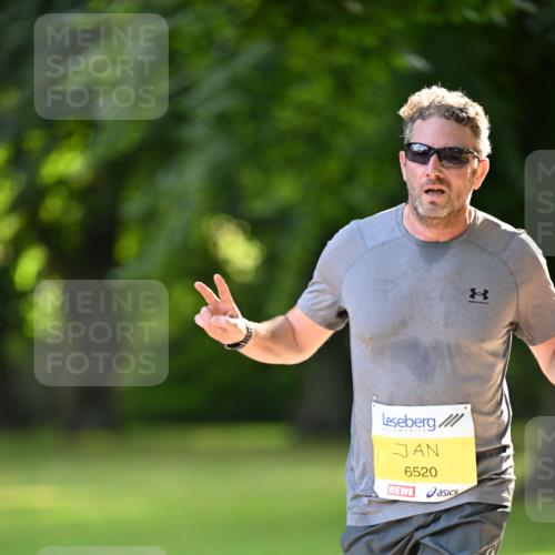 25.08.2024 - 20. Blankeneser Heldenlauf Dr. Thomas Lammeyer http://msf.ph/oto/6806367 25.08.2024 10:12:34 Laufen 6520 meine-sportfotos.de