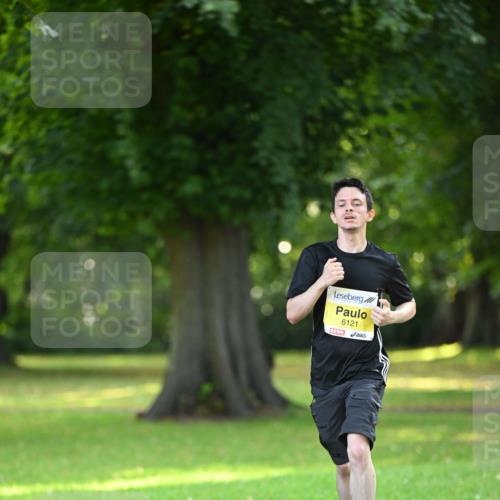 25.08.2024 - 20. Blankeneser Heldenlauf Dr. Thomas Lammeyer http://msf.ph/oto/6806456 25.08.2024 10:13:09 Laufen 6121 meine-sportfotos.de