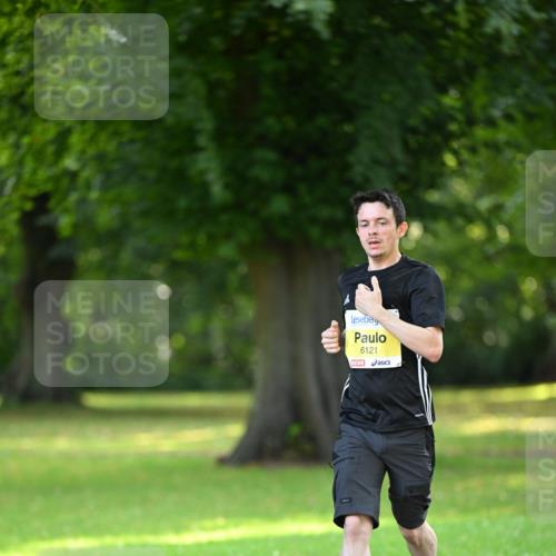 25.08.2024 - 20. Blankeneser Heldenlauf Dr. Thomas Lammeyer http://msf.ph/oto/6806459 25.08.2024 10:13:09 Laufen 6121 meine-sportfotos.de
