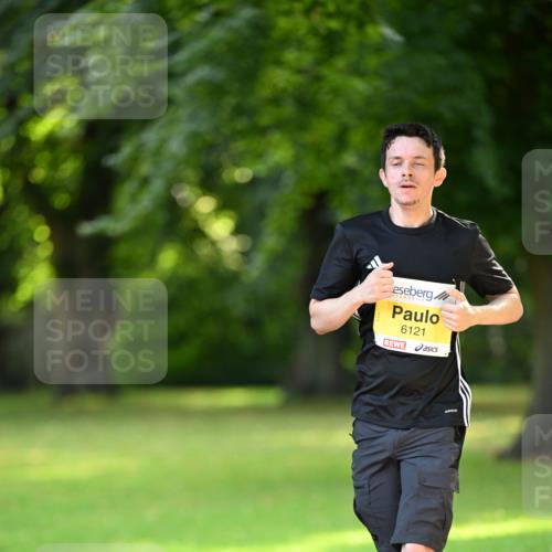 25.08.2024 - 20. Blankeneser Heldenlauf Dr. Thomas Lammeyer http://msf.ph/oto/6806467 25.08.2024 10:13:11 Laufen 6121 meine-sportfotos.de