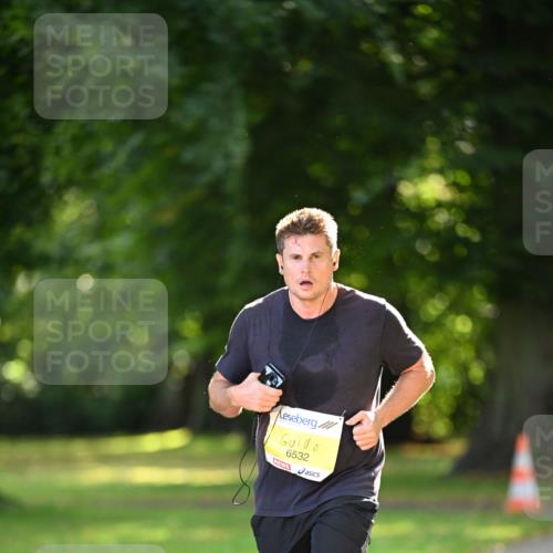 25.08.2024 - 20. Blankeneser Heldenlauf Dr. Thomas Lammeyer http://msf.ph/oto/6806493 25.08.2024 10:13:21 Laufen 6532 meine-sportfotos.de
