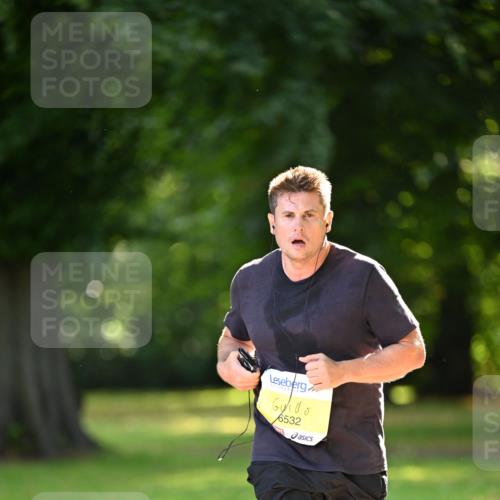 25.08.2024 - 20. Blankeneser Heldenlauf Dr. Thomas Lammeyer http://msf.ph/oto/6806497 25.08.2024 10:13:21 Laufen 64105, 6532 meine-sportfotos.de