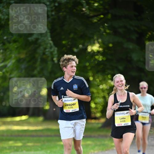 25.08.2024 - 20. Blankeneser Heldenlauf Dr. Thomas Lammeyer http://msf.ph/oto/6806522 25.08.2024 10:13:29 Laufen 6346, 6498 meine-sportfotos.de