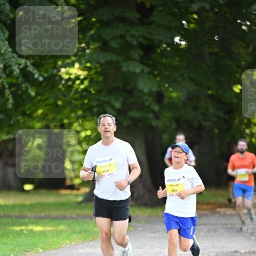 25.08.2024 - 20. Blankeneser Heldenlauf Dr. Thomas Lammeyer http://msf.ph/oto/6806560 25.08.2024 10:13:43 Laufen 6528, 6529 meine-sportfotos.de