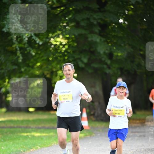 25.08.2024 - 20. Blankeneser Heldenlauf Dr. Thomas Lammeyer http://msf.ph/oto/6806563 25.08.2024 10:13:44 Laufen 6528, 6529 meine-sportfotos.de