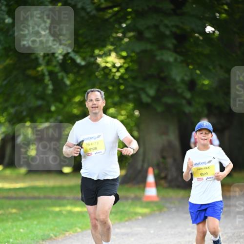 25.08.2024 - 20. Blankeneser Heldenlauf Dr. Thomas Lammeyer http://msf.ph/oto/6806566 25.08.2024 10:13:44 Laufen 6528, 6529 meine-sportfotos.de