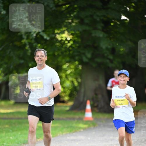 25.08.2024 - 20. Blankeneser Heldenlauf Dr. Thomas Lammeyer http://msf.ph/oto/6806569 25.08.2024 10:13:44 Laufen 6528, 6529 meine-sportfotos.de