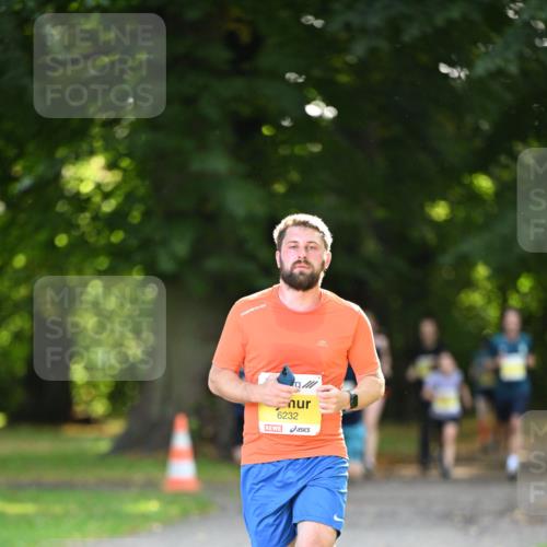 25.08.2024 - 20. Blankeneser Heldenlauf Dr. Thomas Lammeyer http://msf.ph/oto/6806590 25.08.2024 10:13:52 Laufen 6232 meine-sportfotos.de